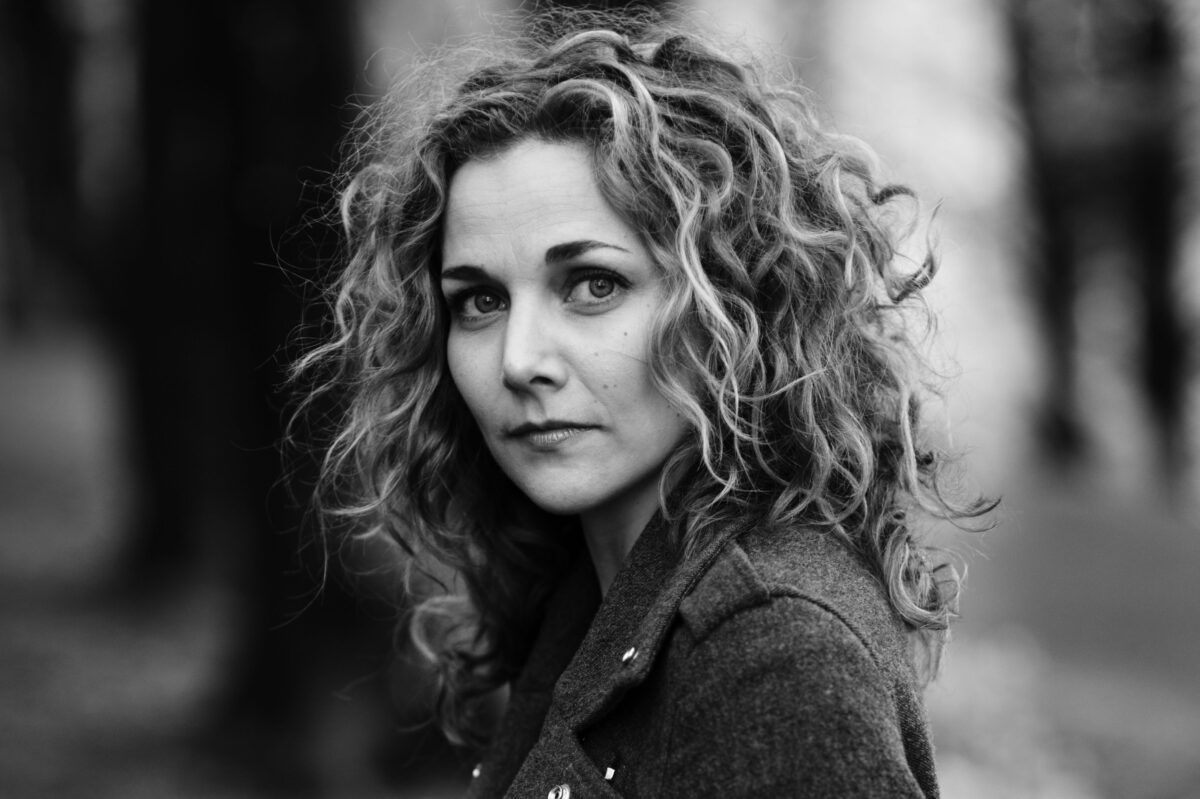 “On the list were wings, a cape and a unicorn”. Silje Salomonsen about ‘Sisters: the Summer We Found our Superpowers’